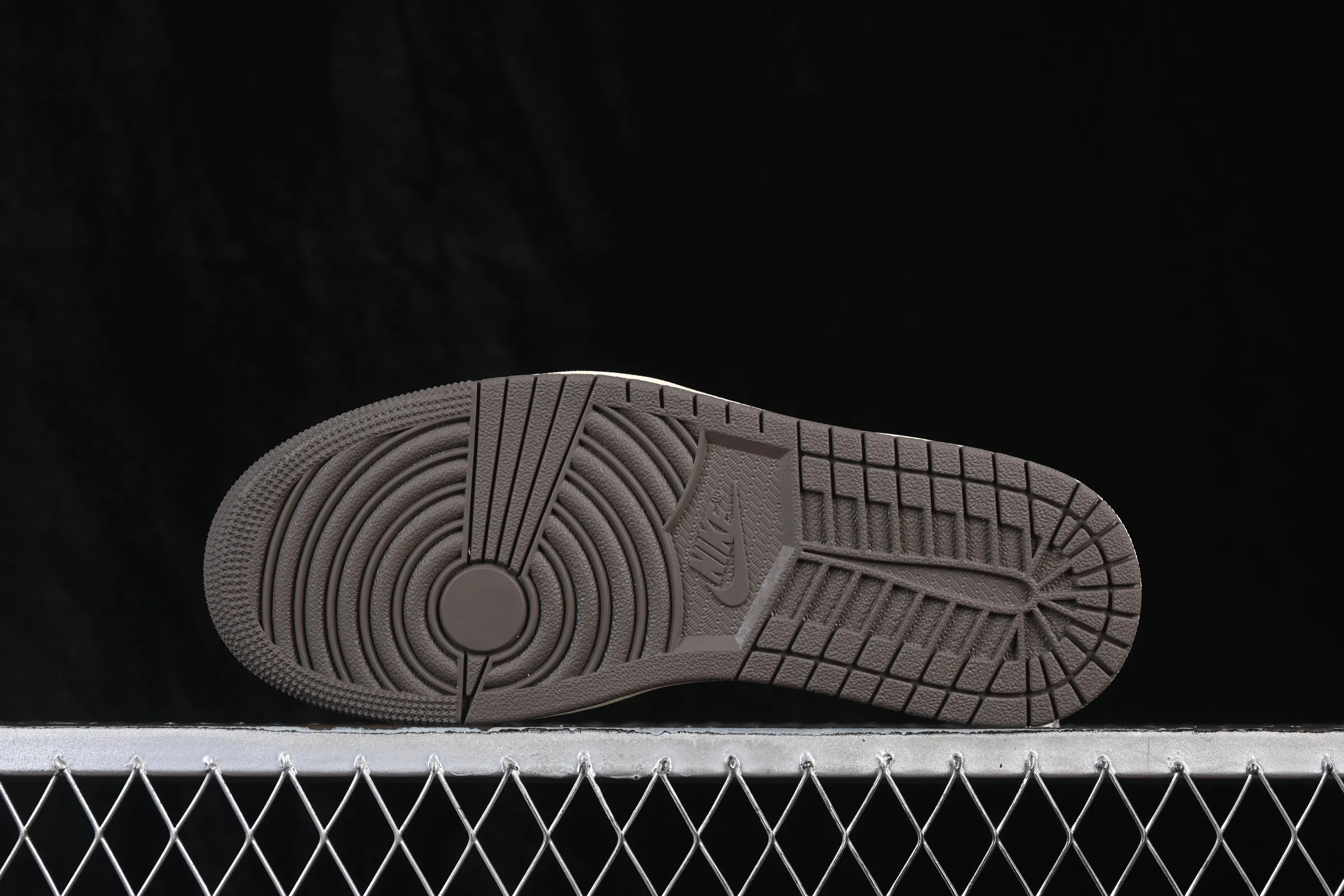 All categories Air Jordan Jordan series basketball shoes Air Jordan 1 Low ZG version Travis Scott x Air Jordan 1 Low OG AJ1 Joe 1 undercut low top full head layer DM7866-162